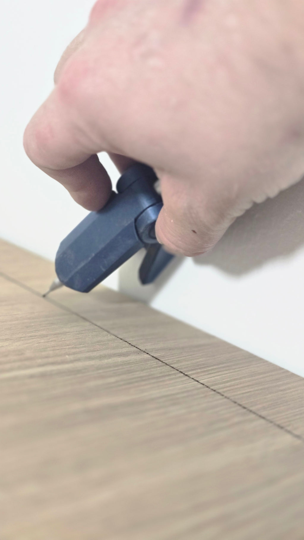 Cabinet makers scribe tool